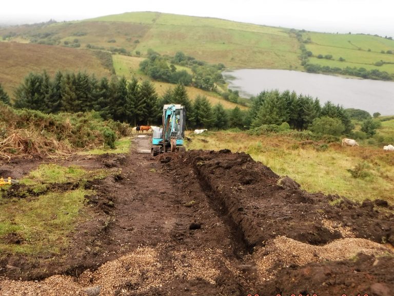 Topped Mountain Path Repair, Tempo