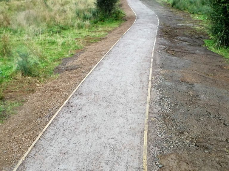 Topped Mountain Path Repair, Tempo